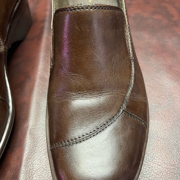 Clarks brown leather slip‎ on shoes, size 8 1/2 - Picture 5 of 9